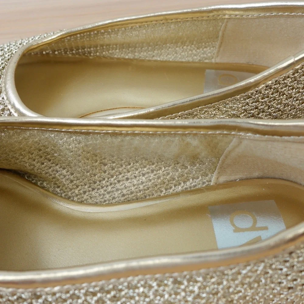 Metallic Coquette Ballet Flats Womens 6 Light Gold Crochet Mesh DV Dolce Vita